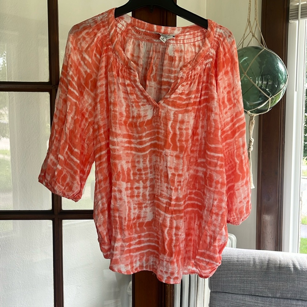 Flowy summer blouse